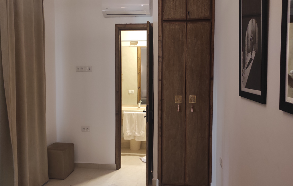 SARIN ROOM